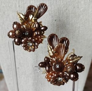 BeauJewels Beau Jewels Brown Faux Pearl Cluster Vintage Clip Earrings EUC